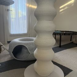 Tall Cat Scratcher Post And Donut Cat Cave Lounger