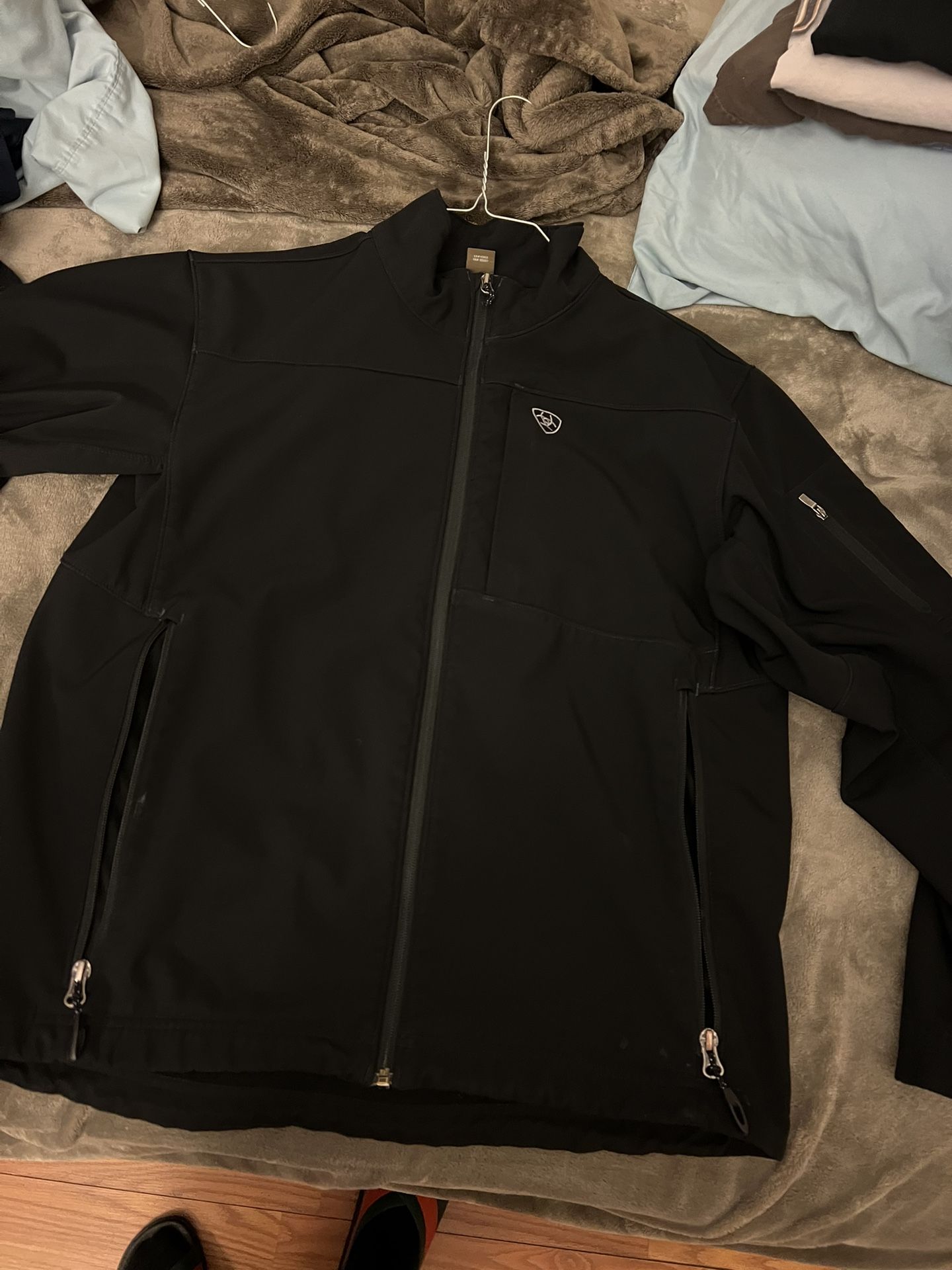 BLACK ARIAT JACKET (M)