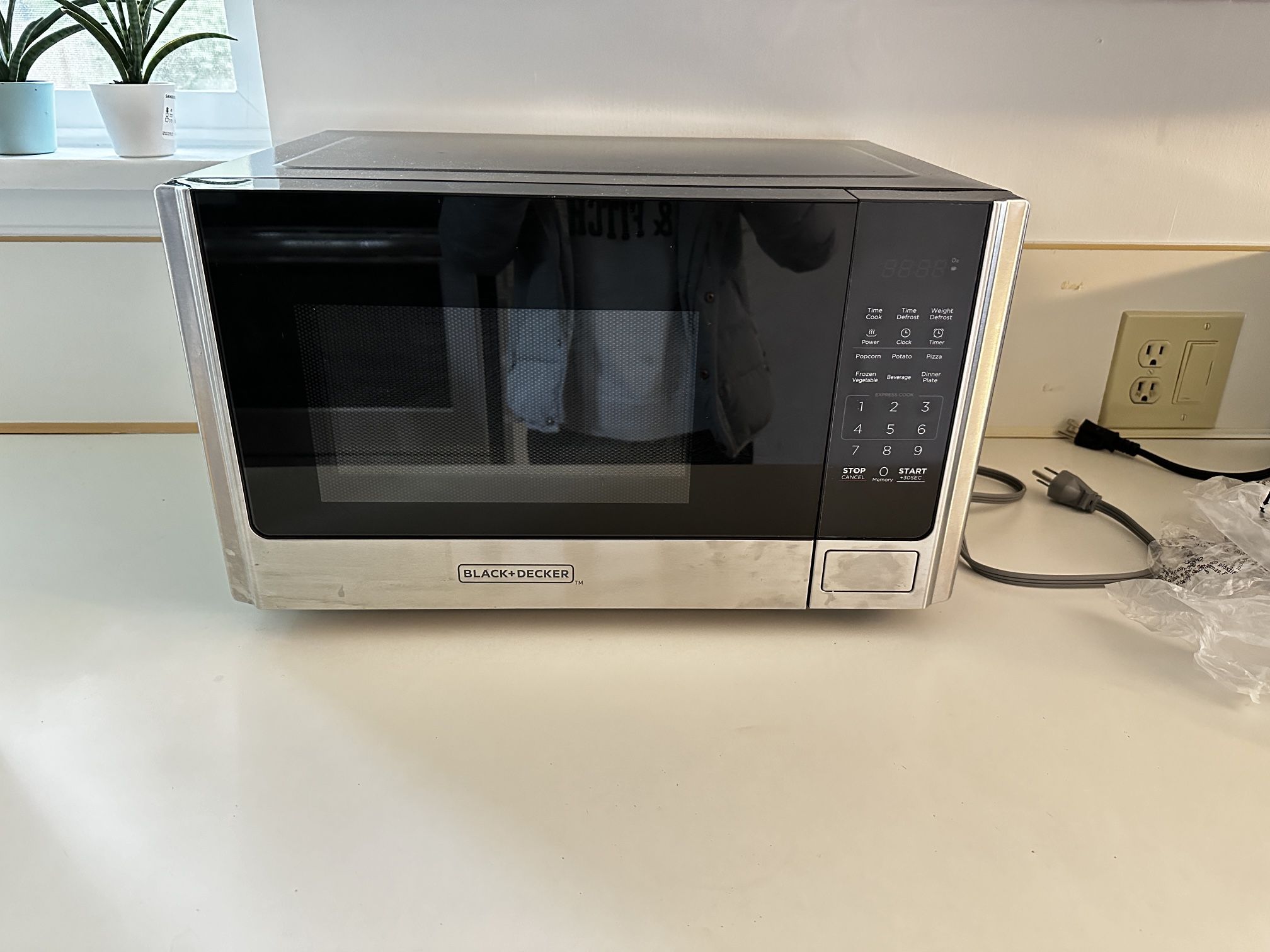 Black + decker microwave