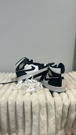 Nike Air Jordan 1 Mid SE "Homage Split" Black/White - Size 6