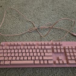 Razer Huntsman pink keyboard