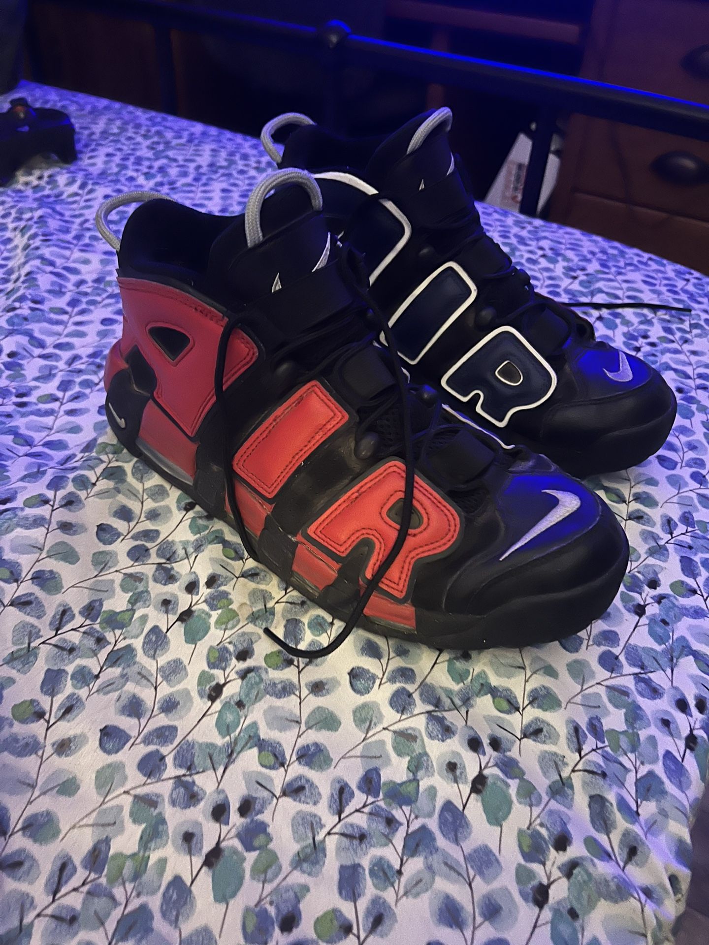 Nike Air Uptempo