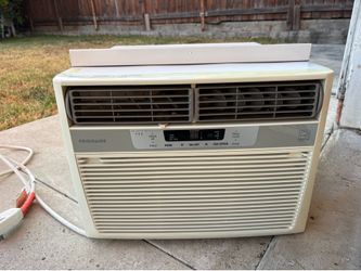 Air conditioner 12,000 BTU