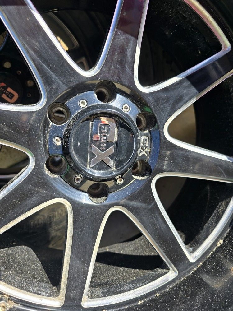 35" Tires 20"rims 4 KMC HD