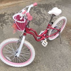 Girls Bike- In like new condition 20 inch Royal baby 