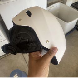 Outdoor Master Kelvin Ski Snowboard Helmet Medium - White - NWT