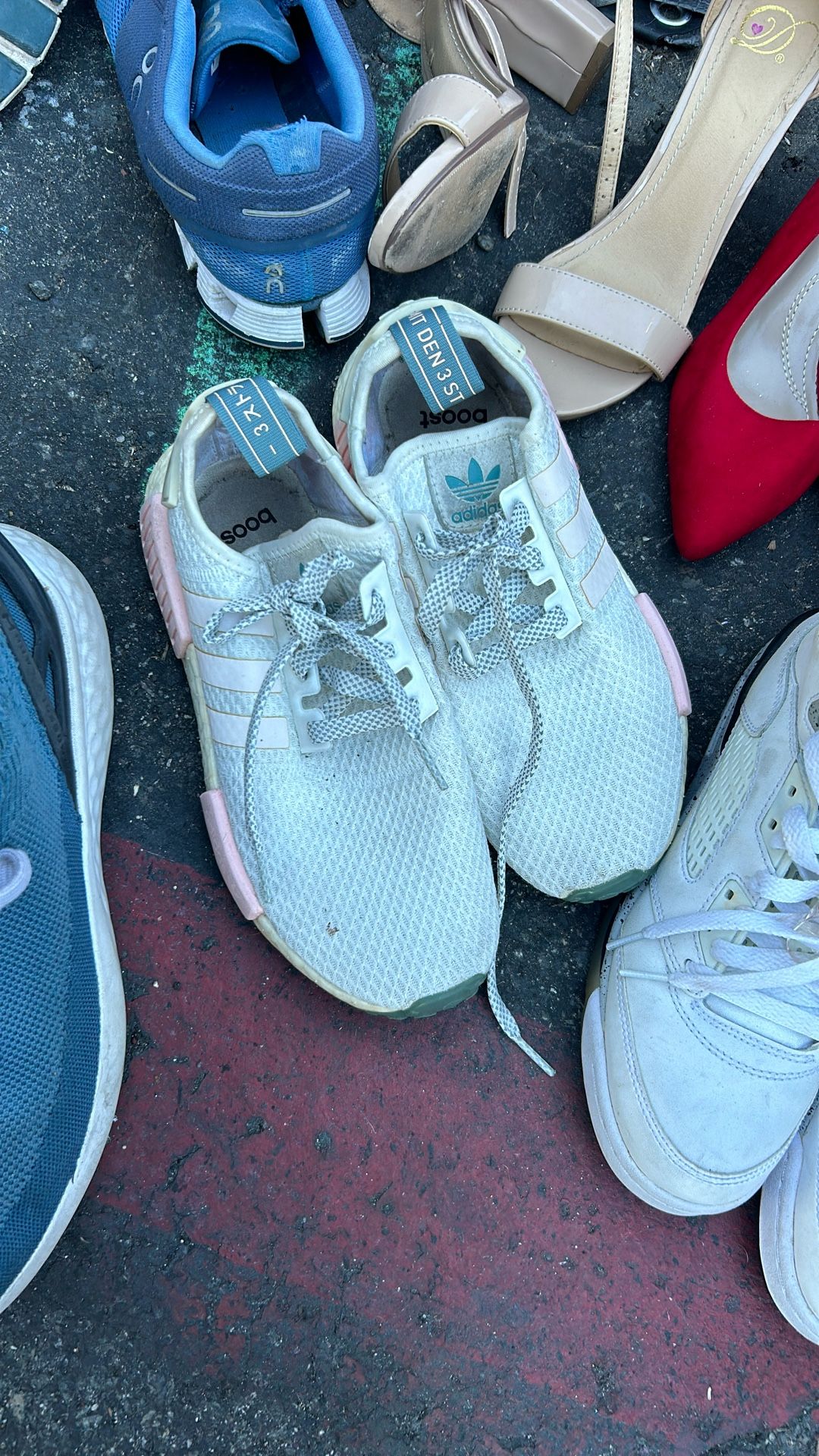 Adidas Boost Size 6.5 Women’s