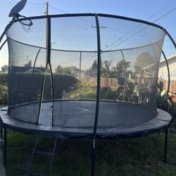 Trampoline