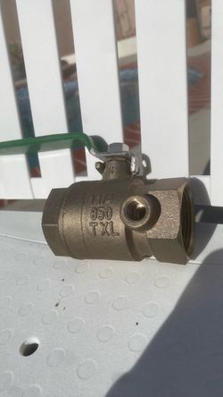 Wilkins Zurn 1-1/4” Full Port Ball valve with 1/4 Side Tap