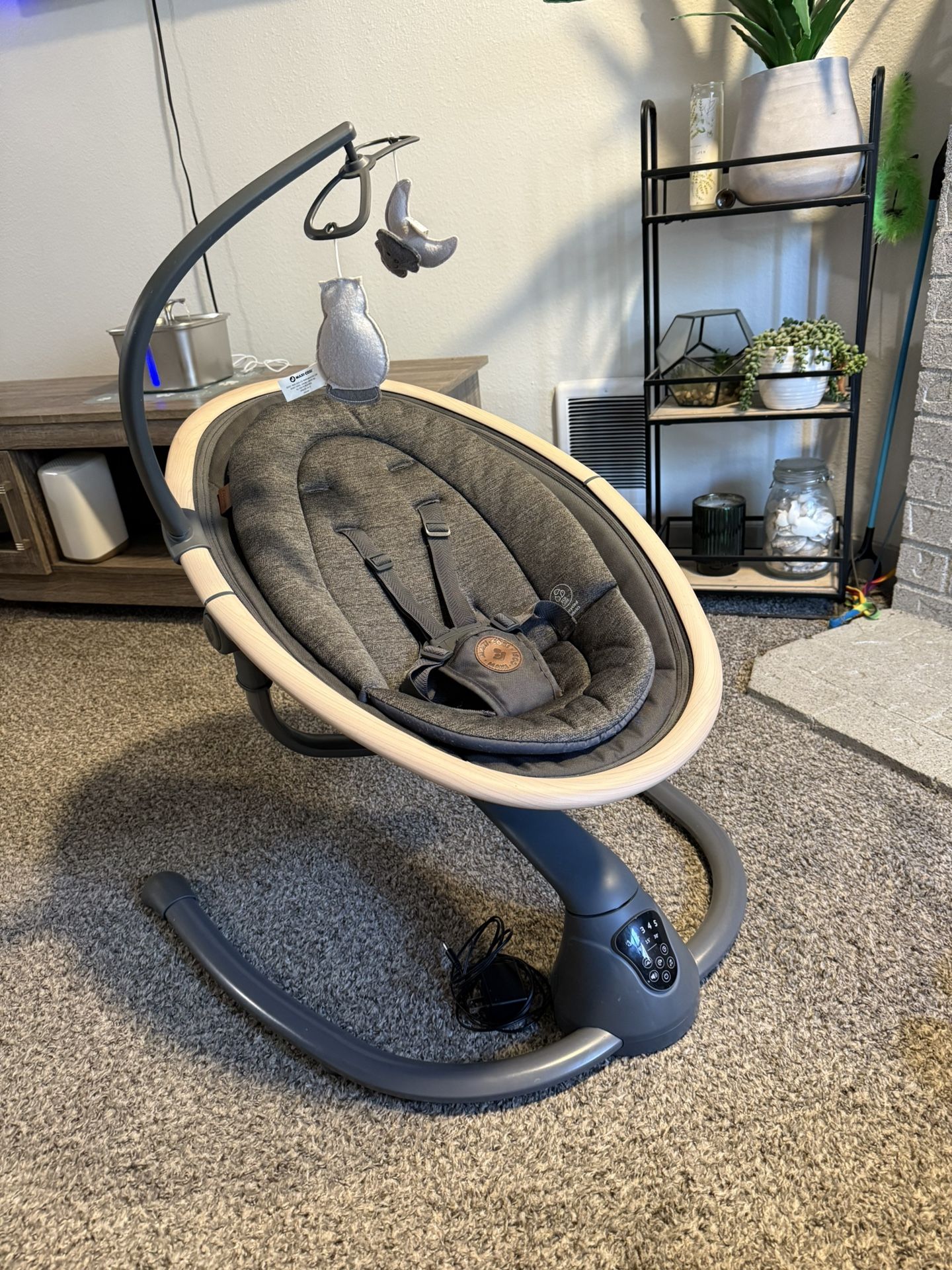 Maxi Cosi Cassia Baby Swing $120