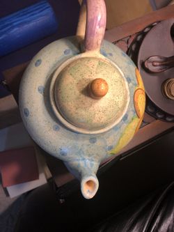 Hand painted tea pot from Italy