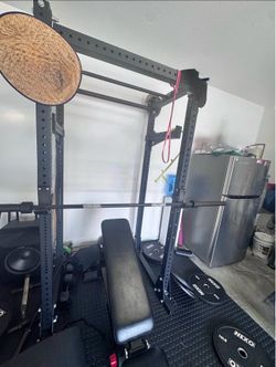 Titan Rack (weight lifting rack)