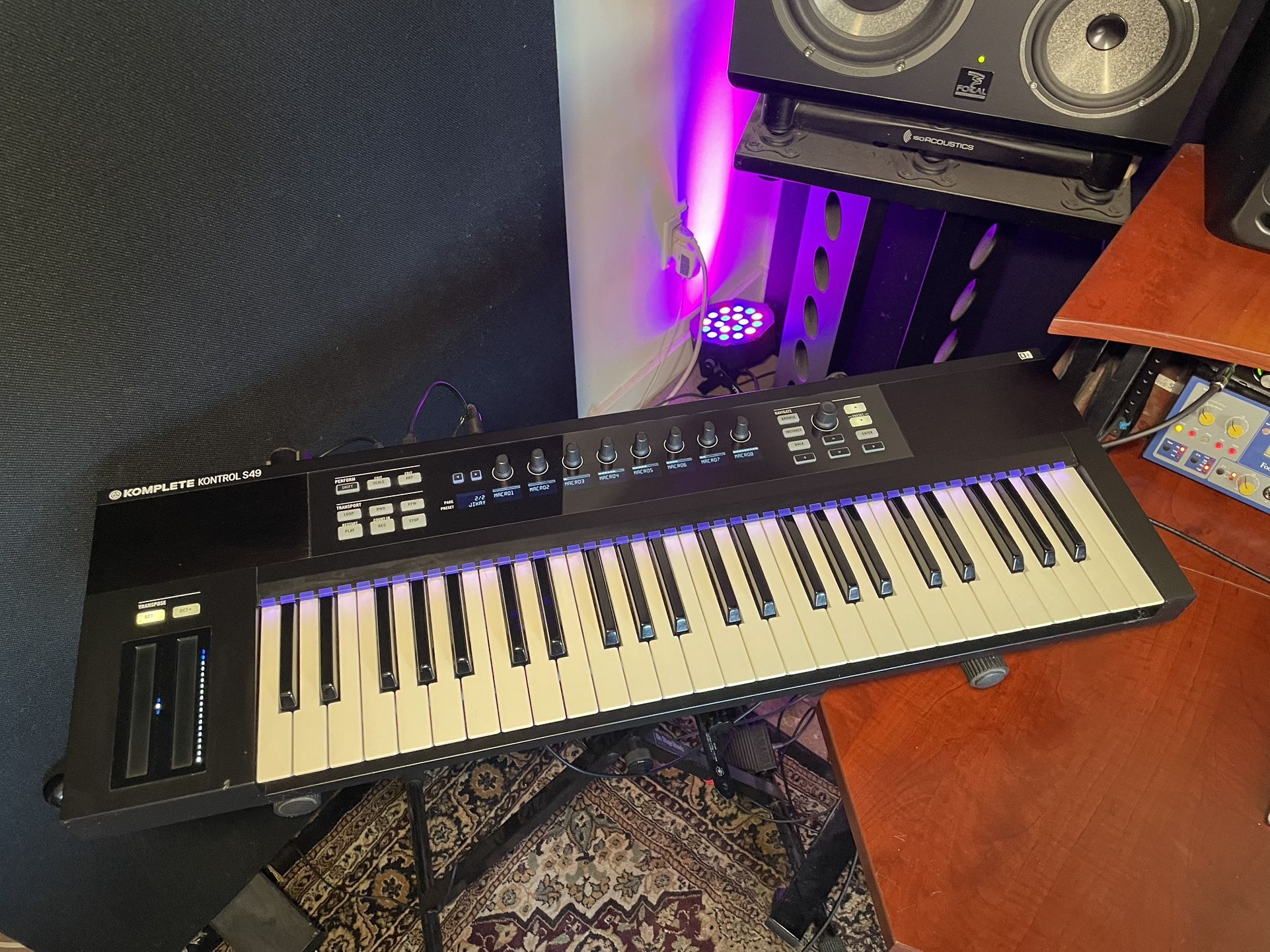 Komplete Kontrol S49