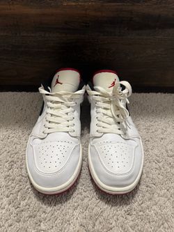 Jordan 1 low university red black size 10