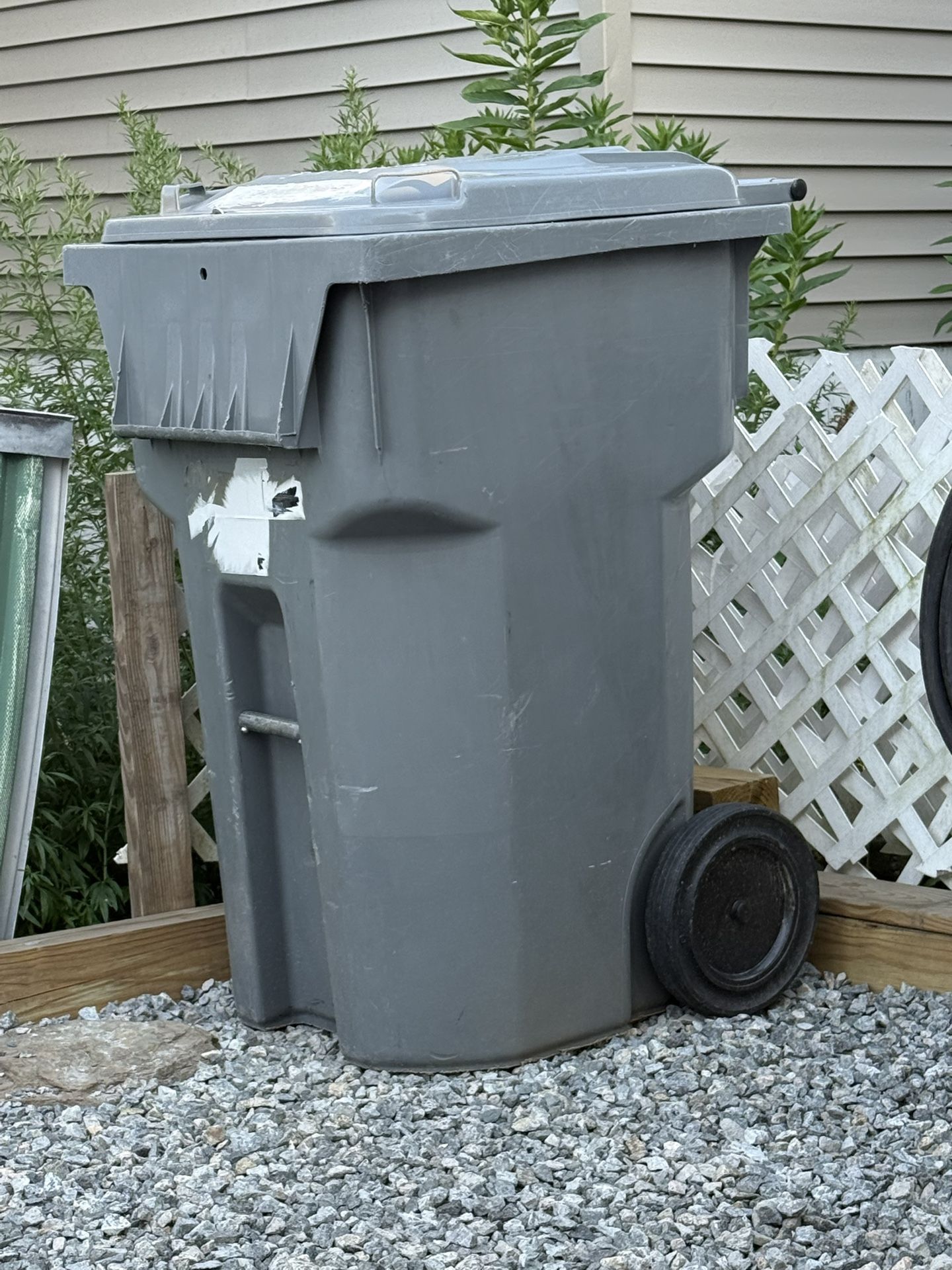 Trash Can
