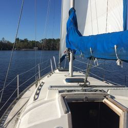 30ft Irwin Sailboat