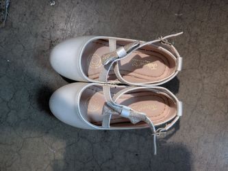 Jakuna girl shoes