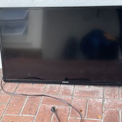 Samsung 32” TV