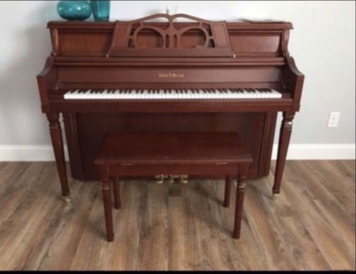 Piano Henry F Miller