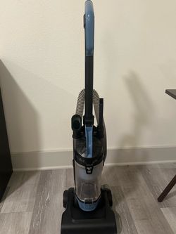 Upright Bagless Vacuum Cleaner w/ Hose & Attachments