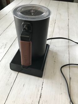 Cold foam hot milk frother