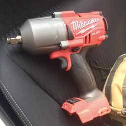Milwaukee 1/2 Inch Impact Wrench 