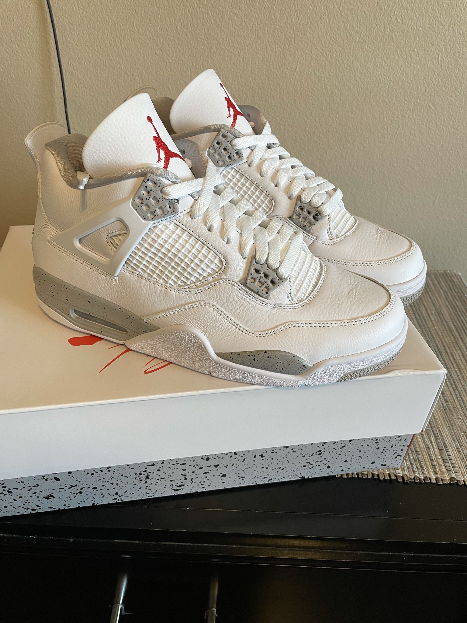 Jordan 4