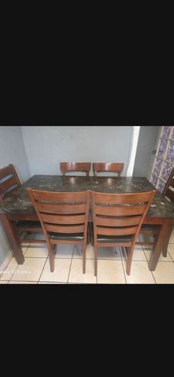 Comedor de Marble  con 6 sillas