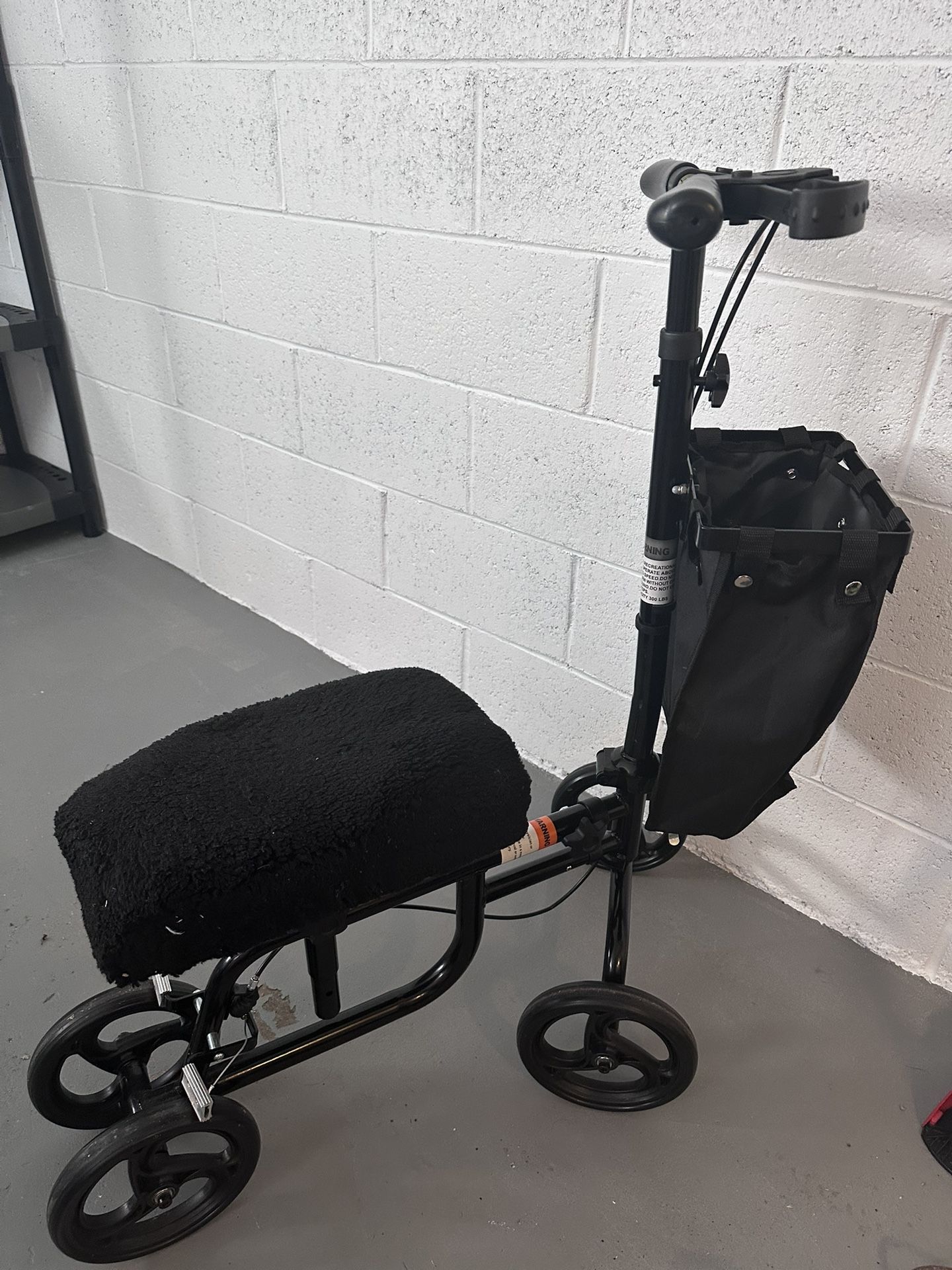 Knee Scooter
