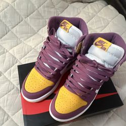 Nike Air Jordan 1 Retro High OG GS Purple Yellow 5Y Unisex Kids Sneaker