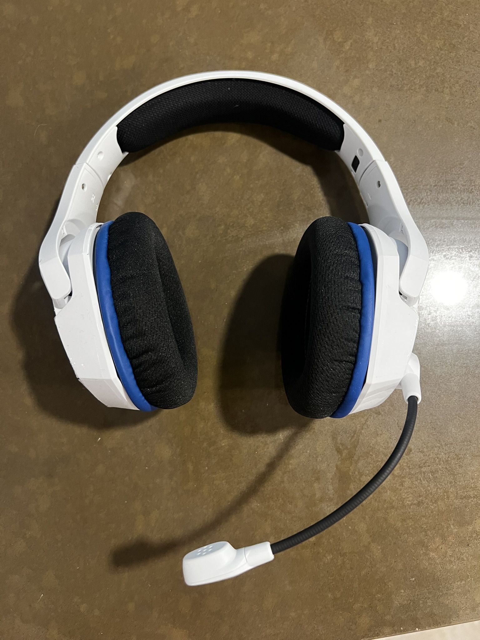 *NEVER USED* HyperX Gaming Headset