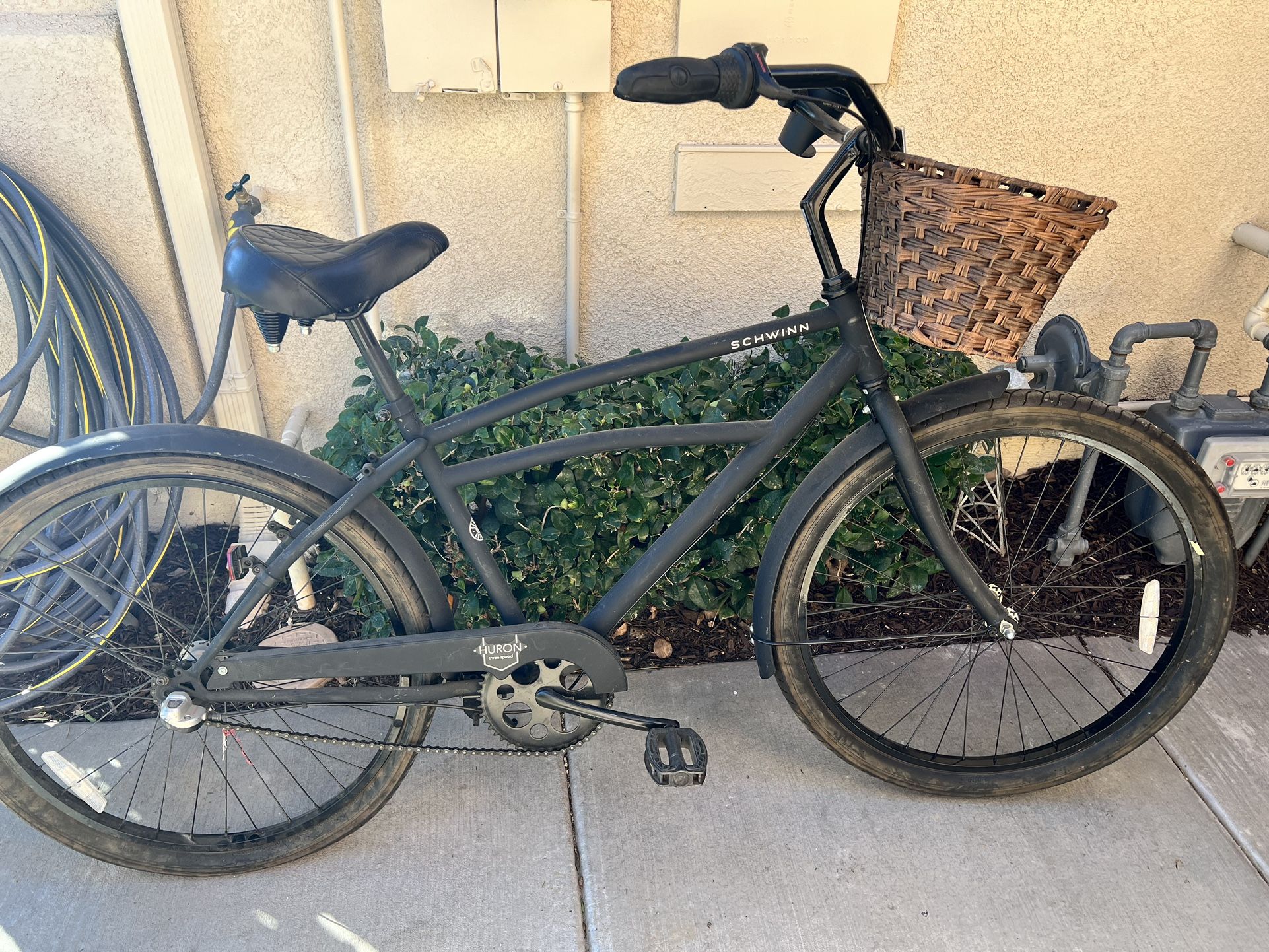 Black Huron 3 Speed Schwinn Bike