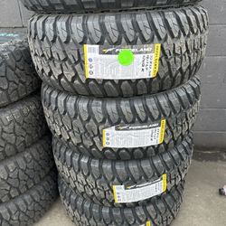 Set 33X12.50R17 MT New Mounted And Balanced