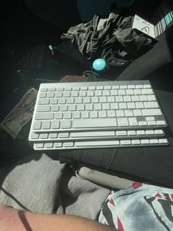 Apple Wireless Keyboard 