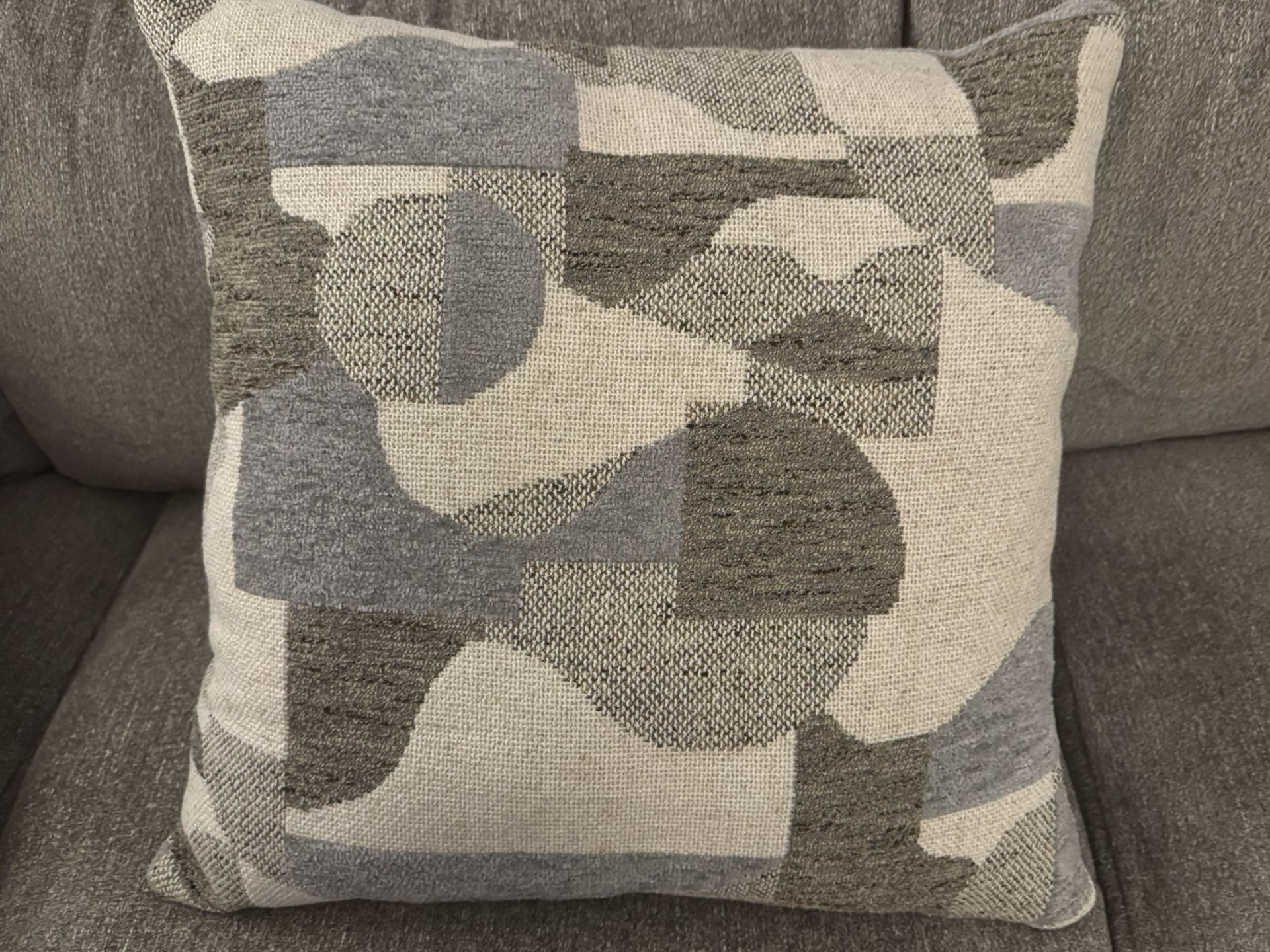 Set Of 3 New Couch Pillows