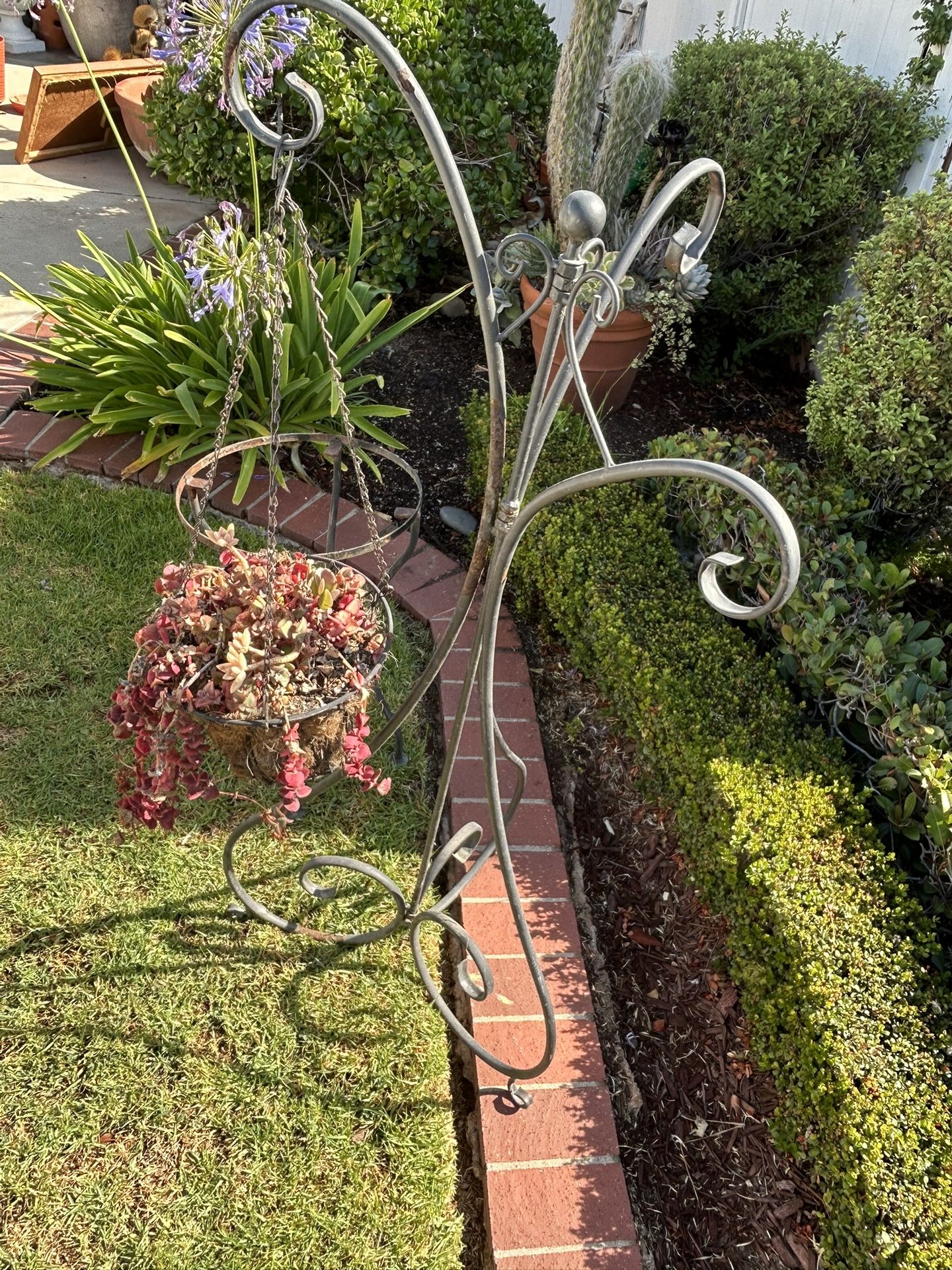 Vintage Garden Metal Stand For Plants Hanging Holder Display Landscape