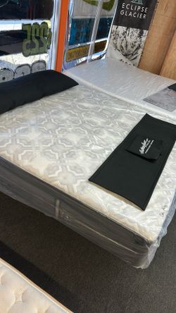 Cal King Pillow Top Medium Firm Sealy Posture-Pedic Plus