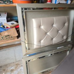 Mirrored Light Up Twin Bed Frame
