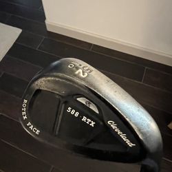 Cleveland 588 RTX Rotex face 52 Degree Wedge