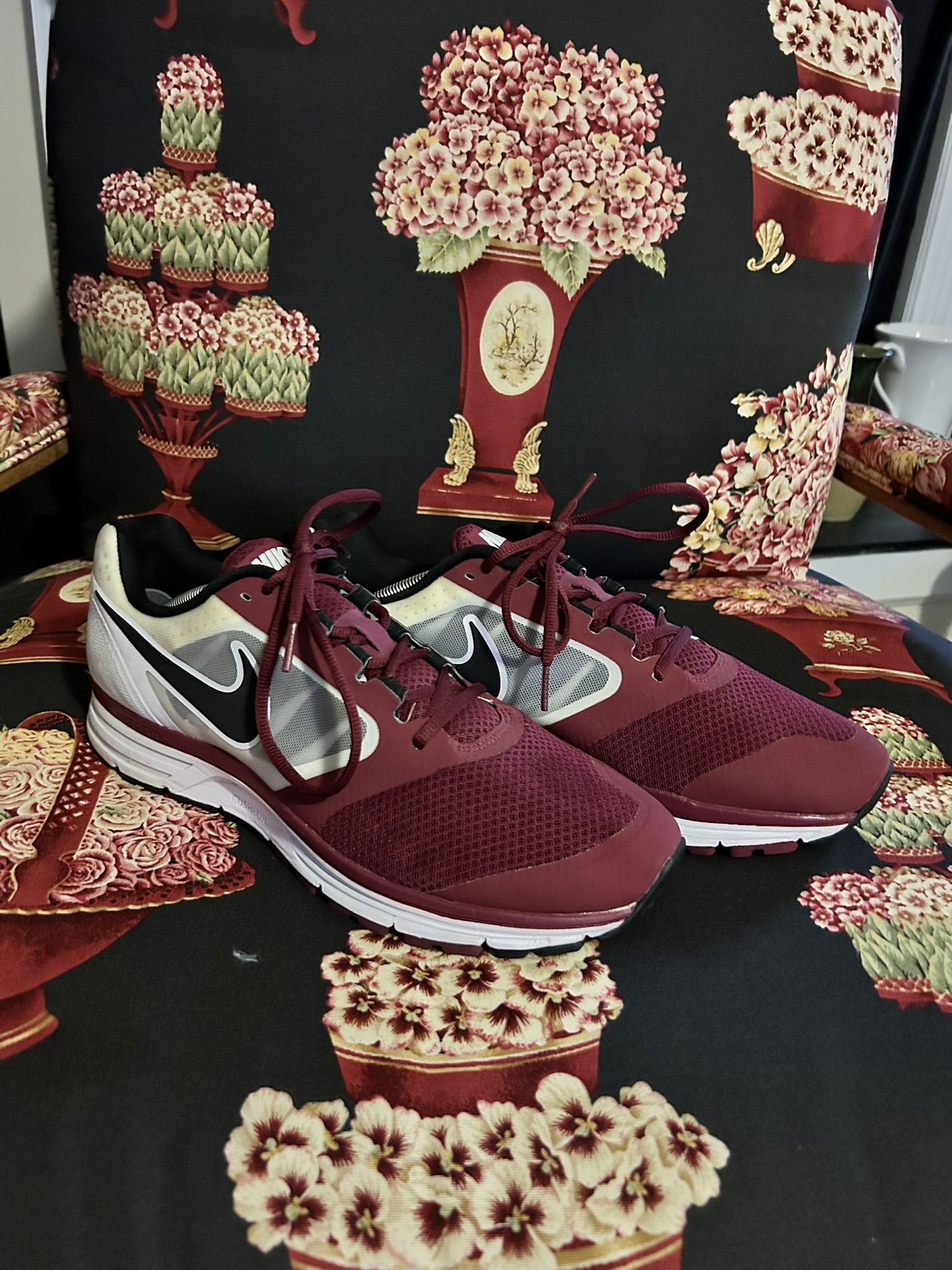 Nike Zoom Cross Training Shoes Men's Crimson/White New without Box 11.5