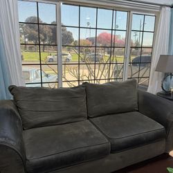 FREE COUCH