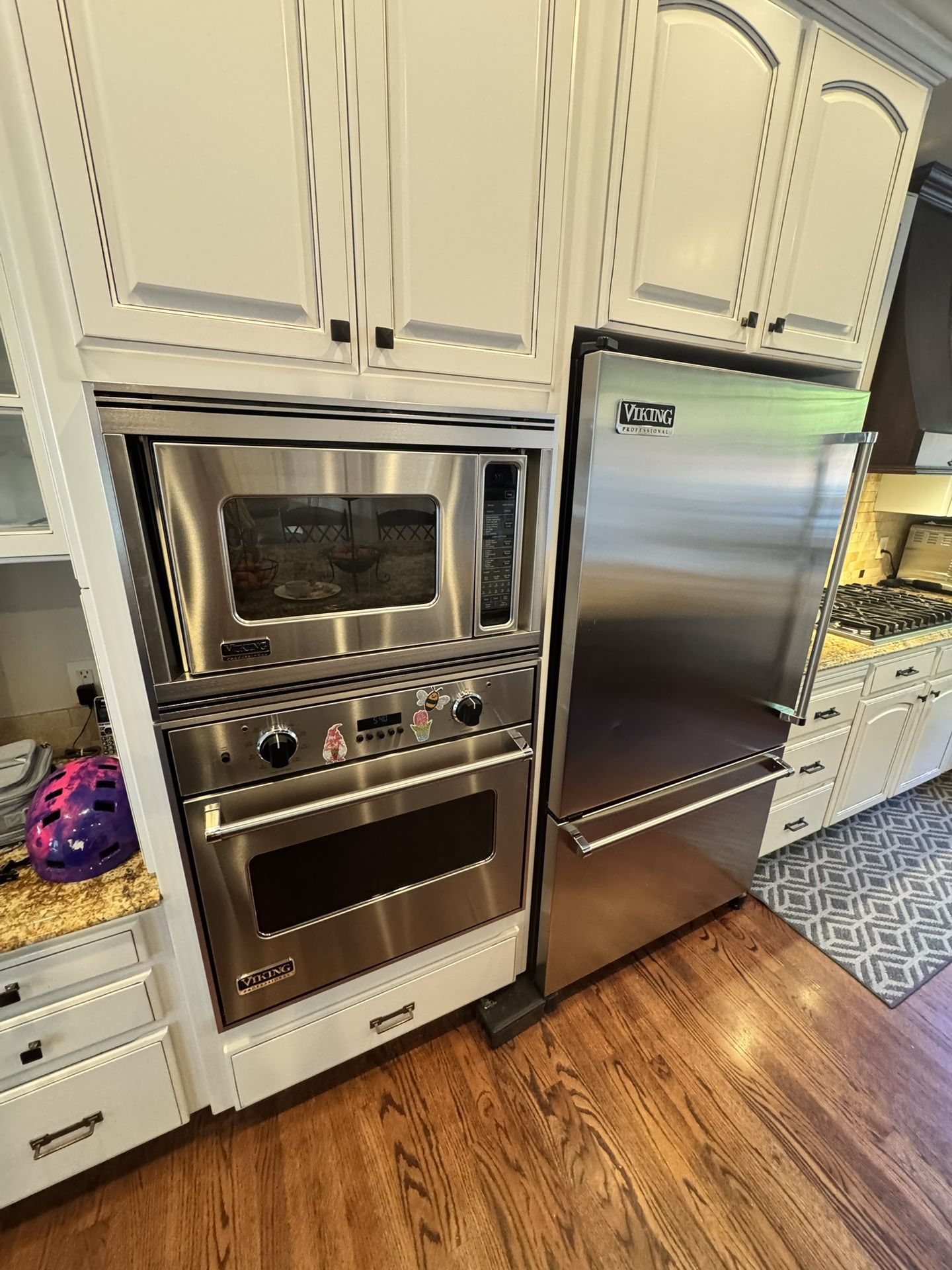 Viking appliances refrigerator , dishwasher ,built in oven and micro.
