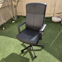 Used Ikea Millberget Swivel Chair 