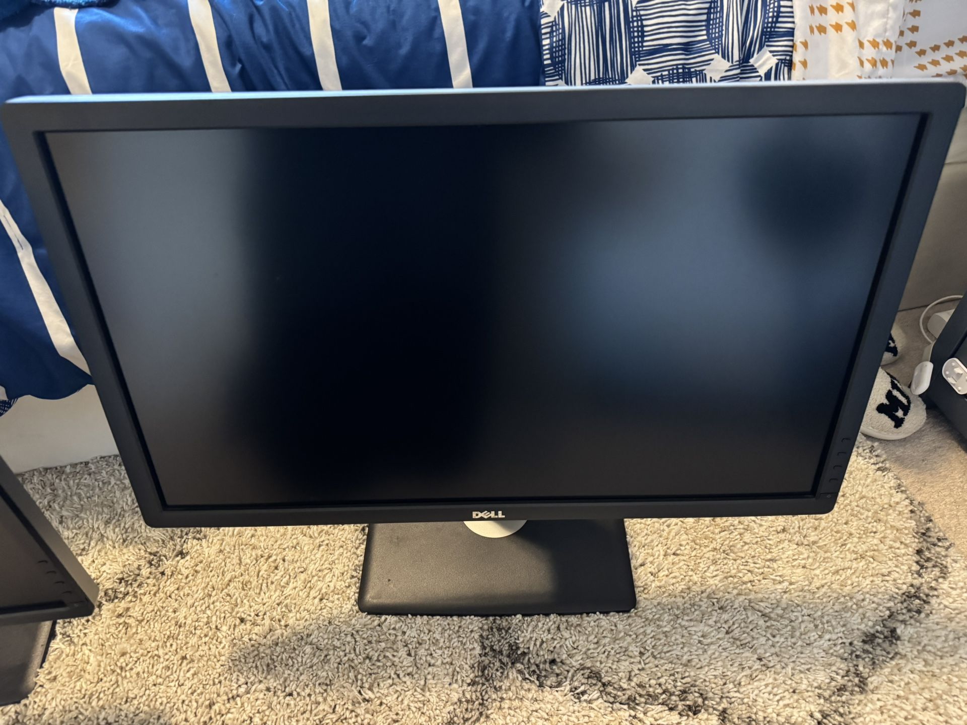 2 Dell Ultra sharp Monitors, 24in And 27in, Working, But No Cords. 