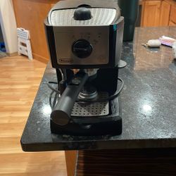 Espresso Machine Delonghi