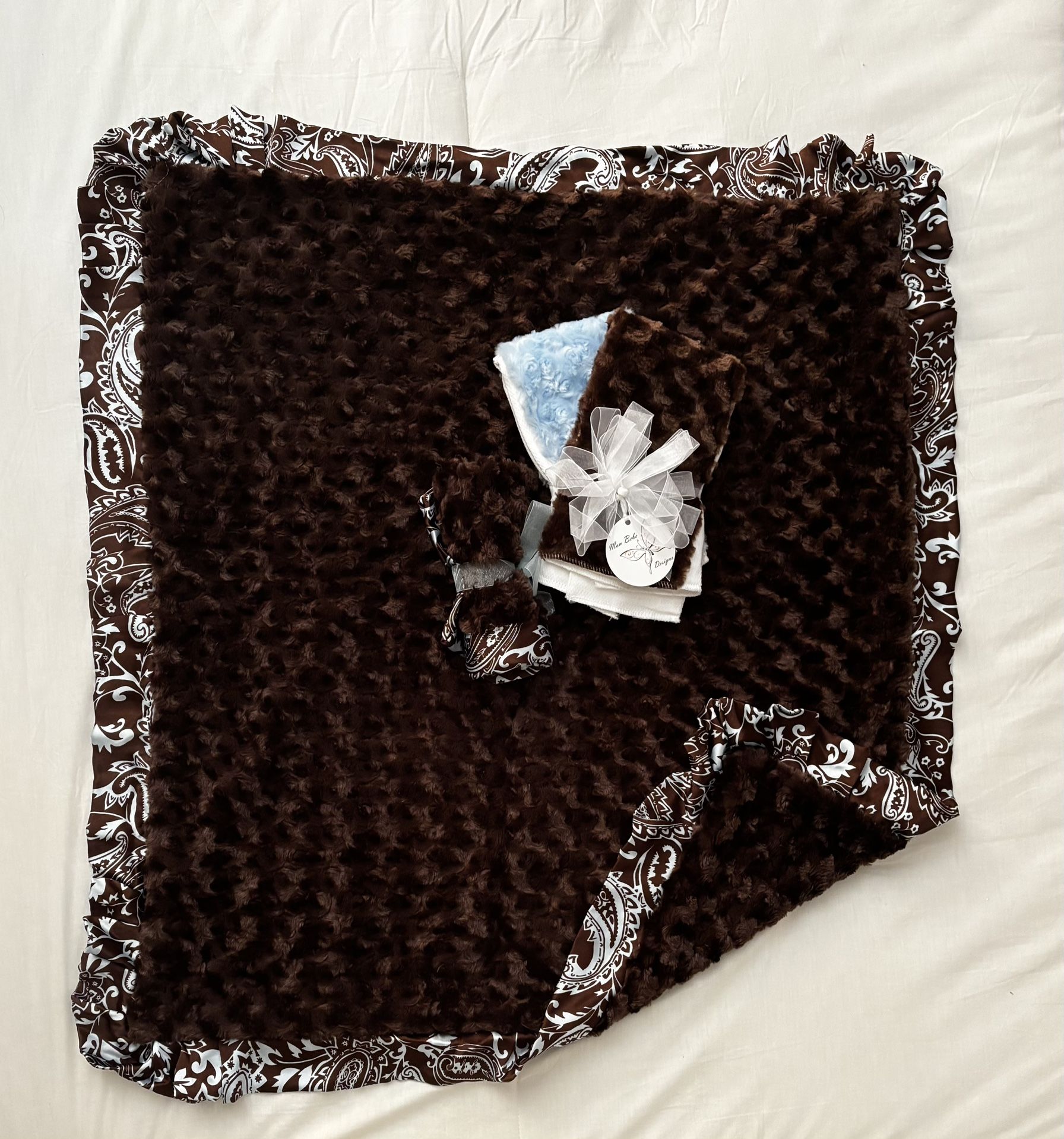 Chocolate Minky Blanket Set