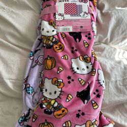 2 Pack Hello Kitty Halloween Blankets 