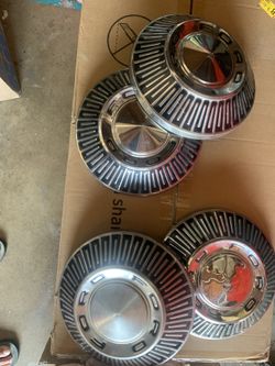 Vintage Ford Hubcaps Set 4