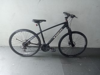 BICYCLE TREK 21 SPEED SIZE 29 BRAND NEW