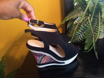 LIMELIGHT WEDGES SZ 7